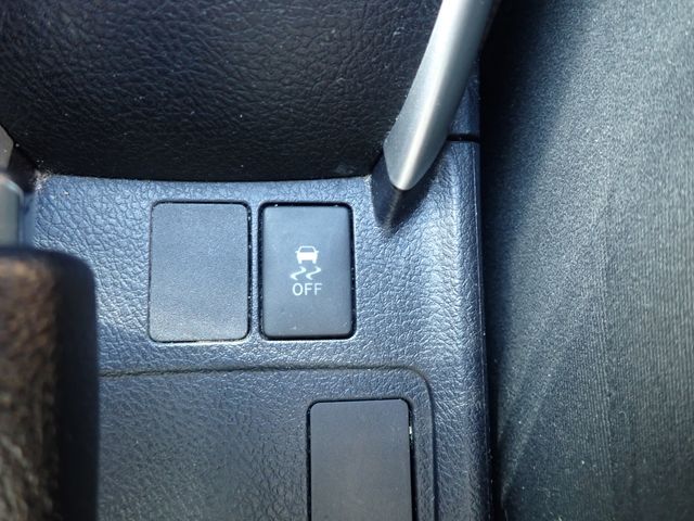 Toyota COROLLA FIELDER 2012-11 17737-12