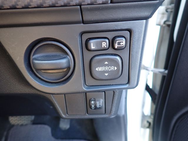 Toyota COROLLA FIELDER 2012-11 17737-13
