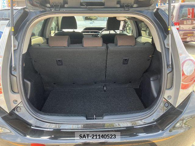 Toyota AQUA 2013-06 293315-6