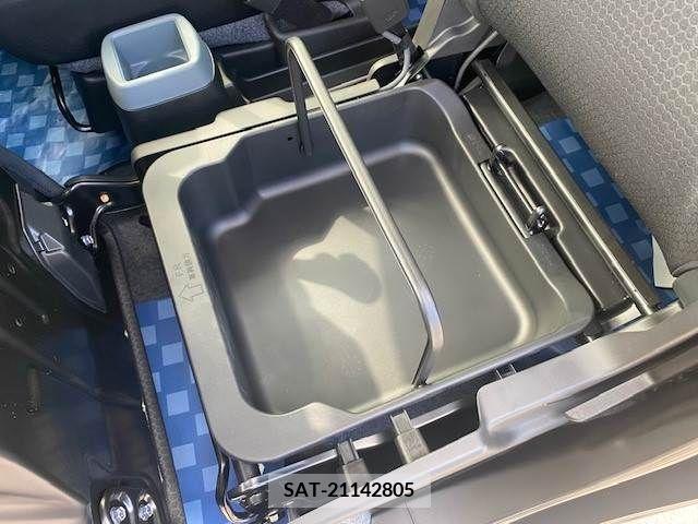 Suzuki SPACIA 2023-03 368575-29