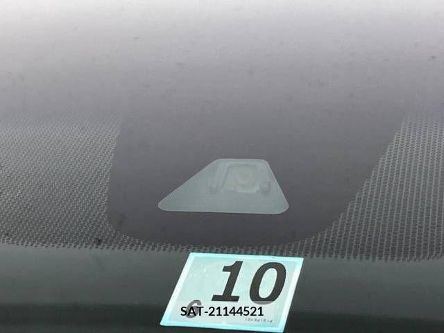 Honda e 2017-10 243870-5
