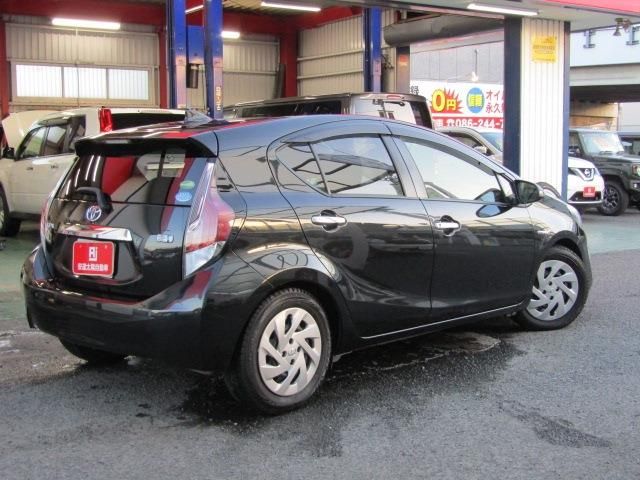Toyota AQUA 2016-12 183098-1