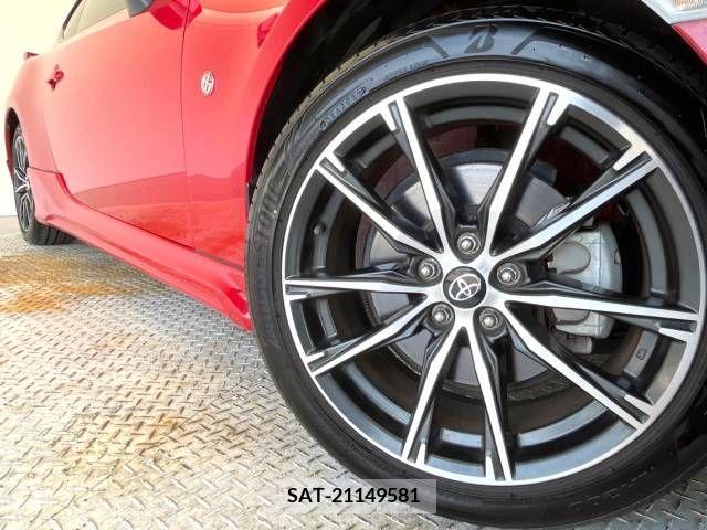 Toyota 86 2017-10 332409-13