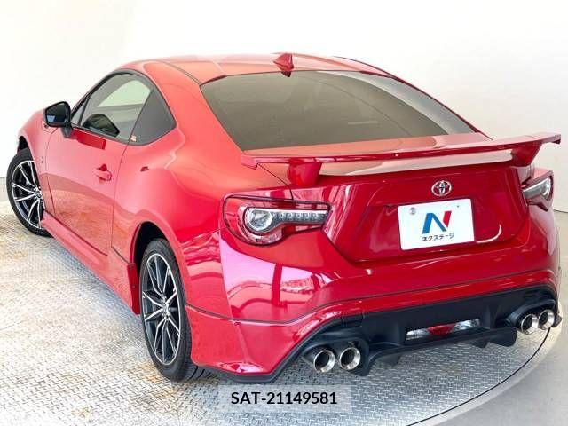 Toyota 86 2017-10 332409-17