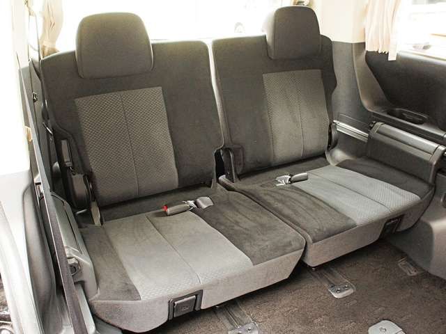 Mitsubishi DELICA D5 2010-08 11595-17