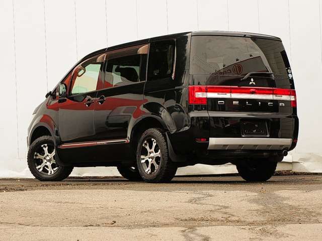 Mitsubishi DELICA D5 2010-08 11595-7