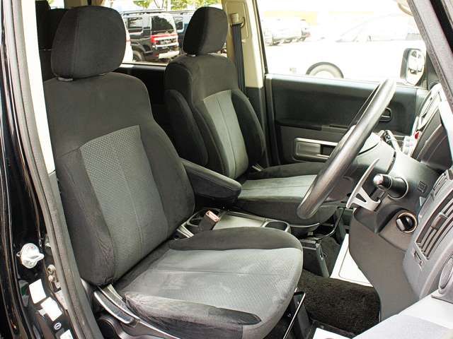 Mitsubishi DELICA D5 2010-08 11595-10