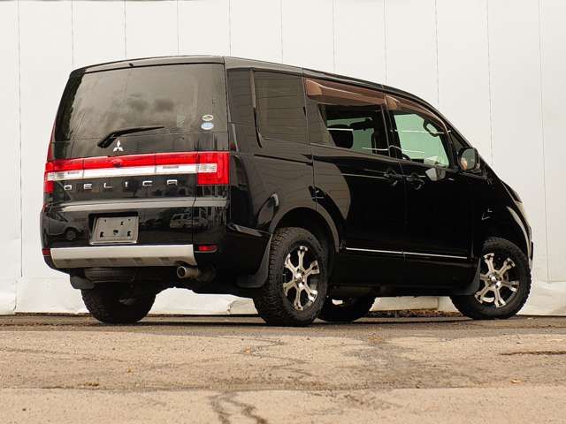 Mitsubishi DELICA D5 2010-08 11595-2