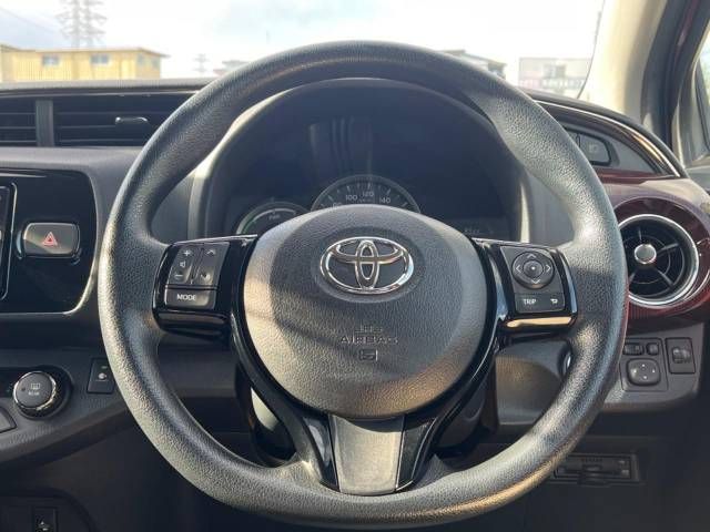 Toyota VITZ HYBRID 2017-11 28420-11