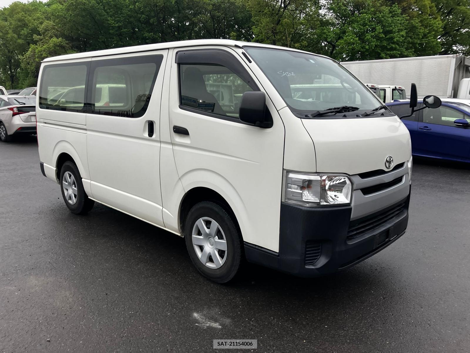 Toyota HIACE VAN 2017-02 258349-0