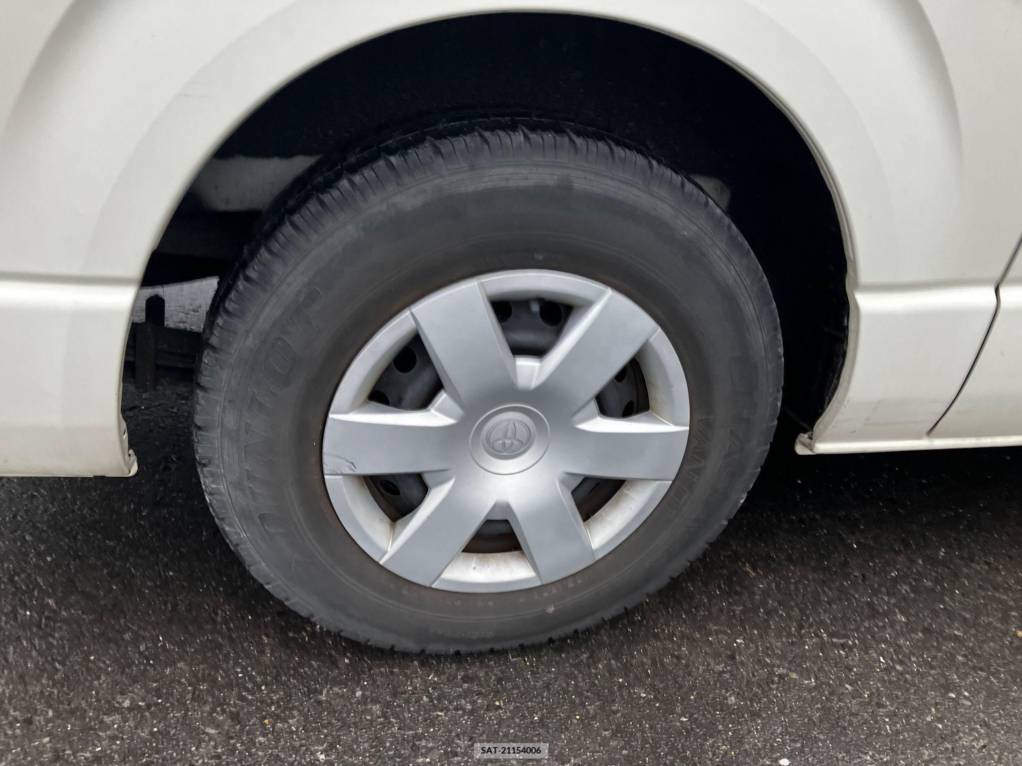 Toyota HIACE VAN 2017-02 258349-9