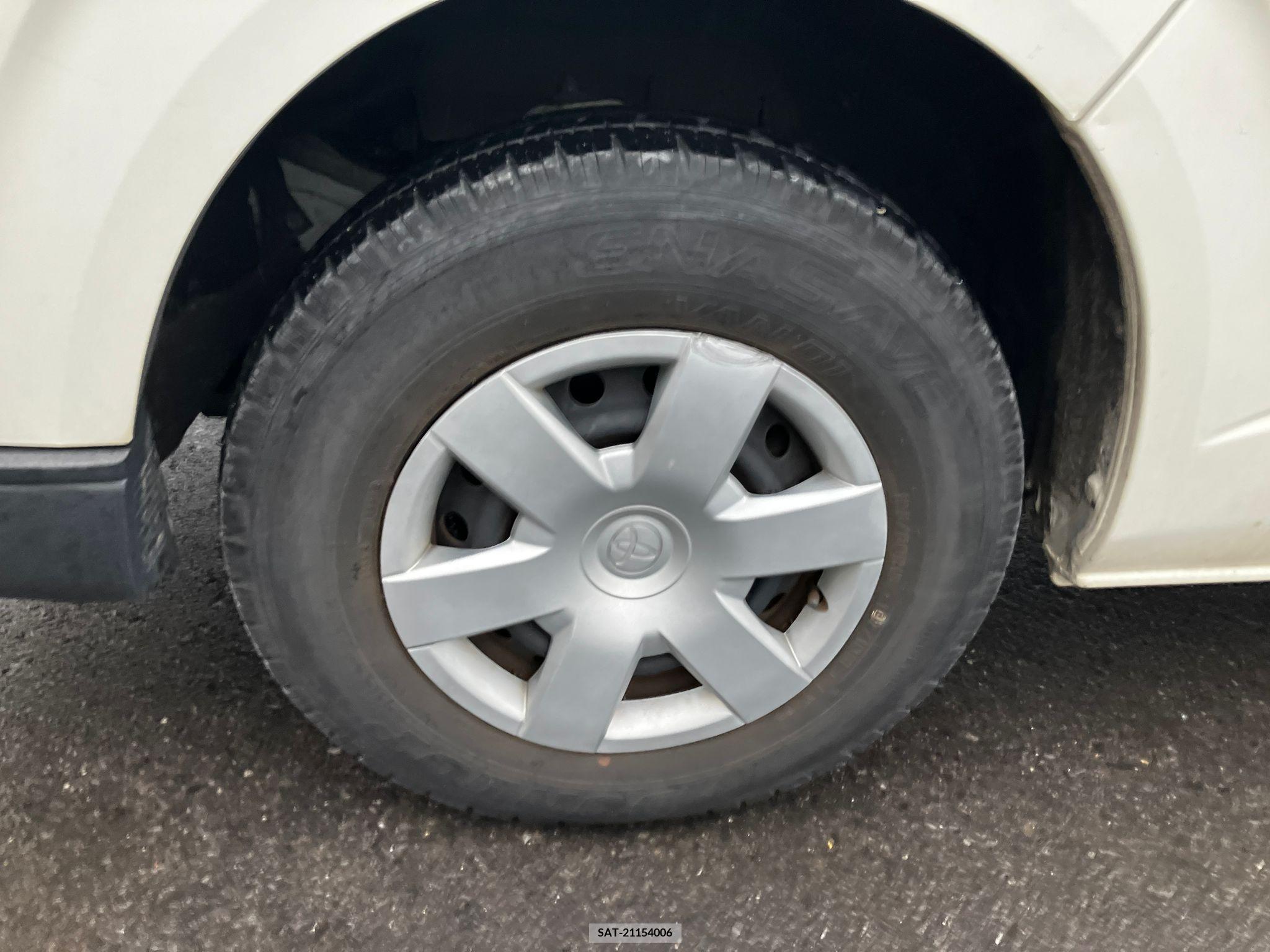 Toyota HIACE VAN 2017-02 258349-12
