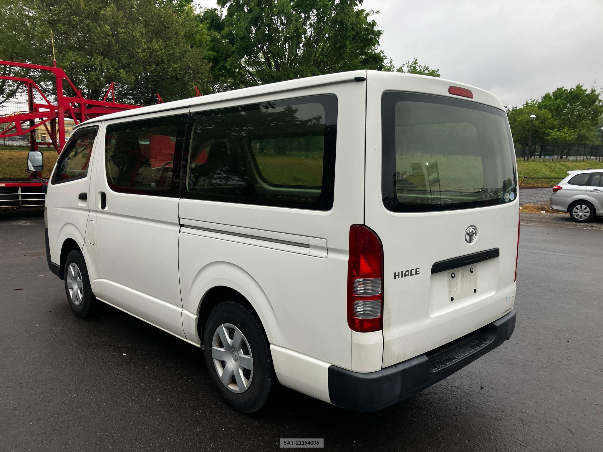 Toyota HIACE VAN 2017-02 258349-17