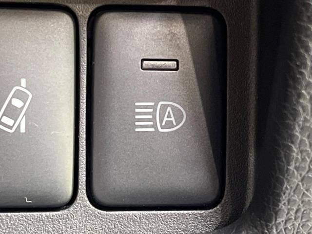 Nissan DAYZ ROOX 2018-10 28427-6