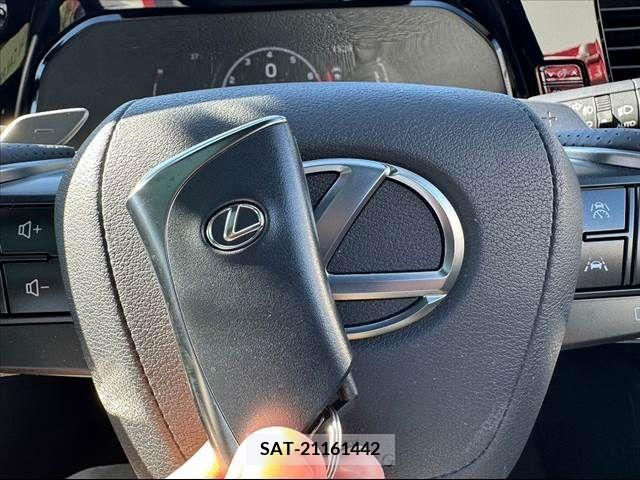 Lexus NX 2023-10 275697-3