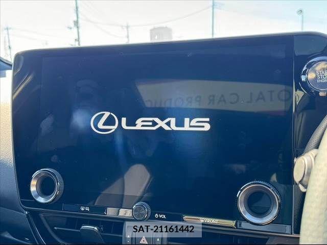 Lexus NX 2023-10 275697-2