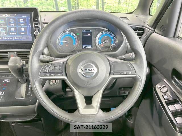 Nissan ROOX 2021-11 237389-11