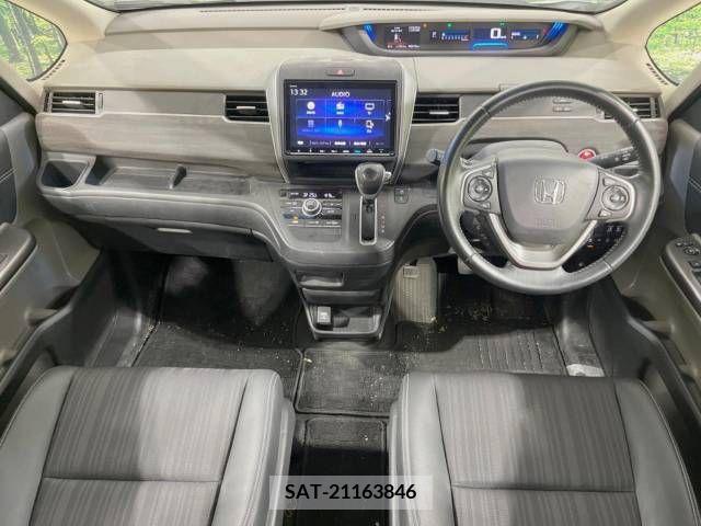 Honda FREED 2018-03 390999-1