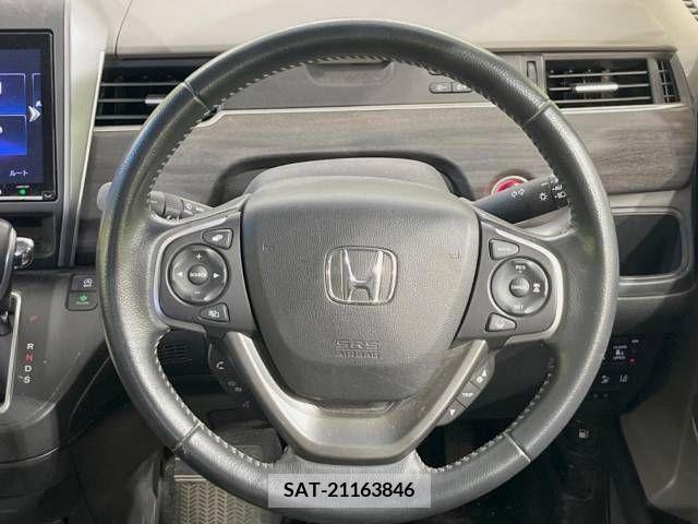 Honda FREED 2018-03 390999-11