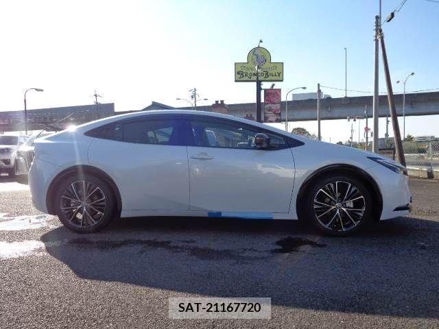 Toyota PRIUS 2023-09 249766-16