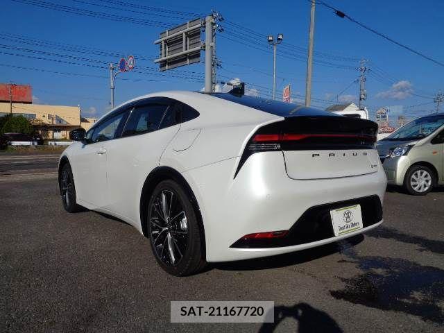 Toyota PRIUS 2023-09 249766-18