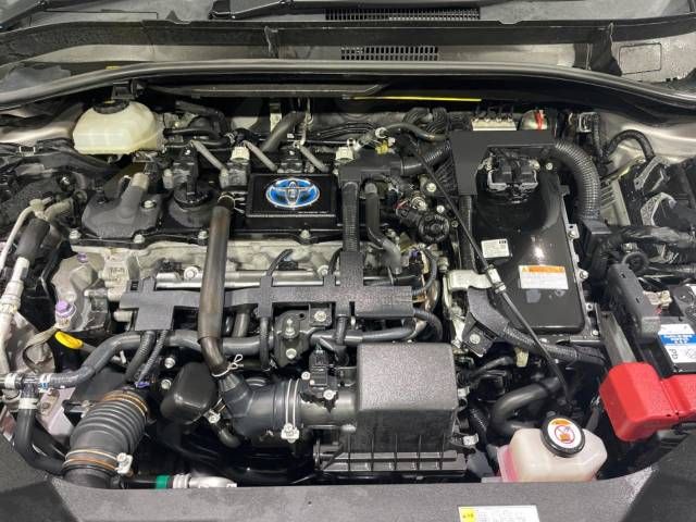 Toyota C-HR 2017-05 188155-17