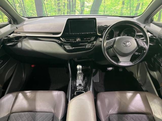 Toyota C-HR 2017-05 188155-1