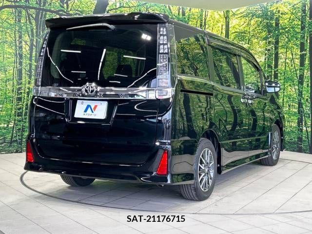 Toyota VOXY 2016-08 394968-18