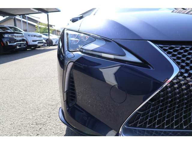Lexus LC 2017-07 4807-9
