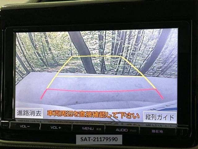 Toyota VOXY 2014-02 289065-6