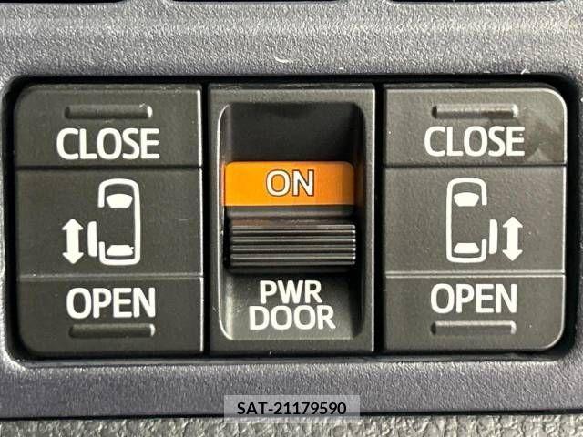 Toyota VOXY 2014-02 289065-4