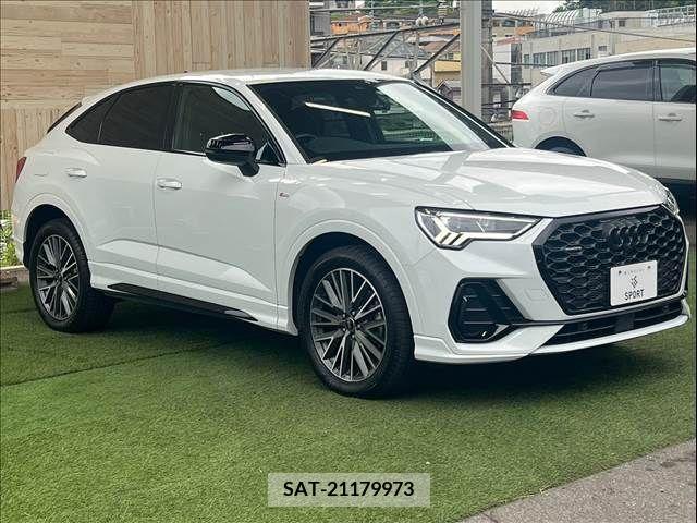 Audi Q3 2022-07 317875-15
