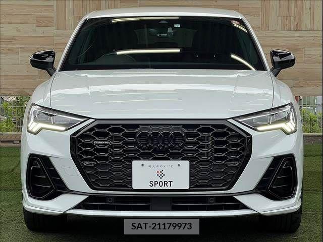 Audi Q3 2022-07 317875-12