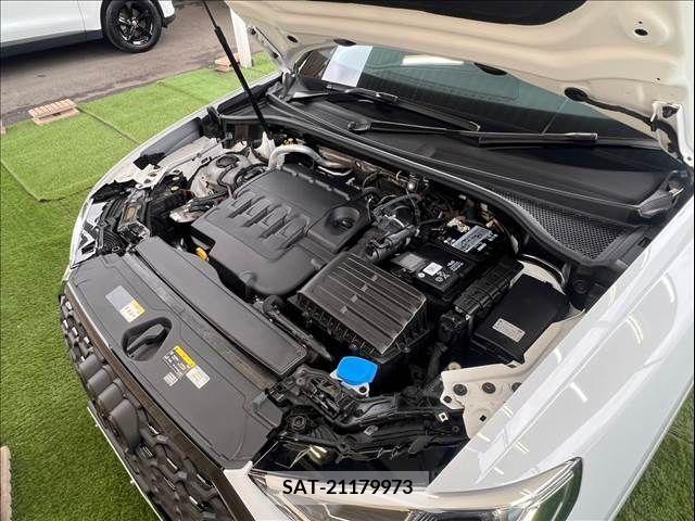 Audi Q3 2022-07 317875-11