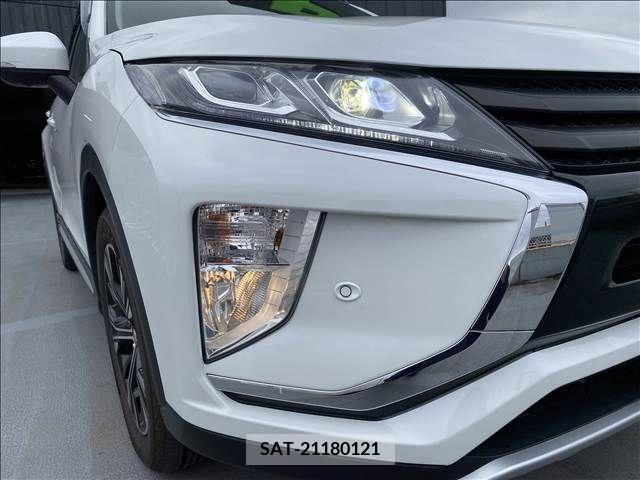 Mitsubishi ECLIPSE CROSS 2020-07 303760-7