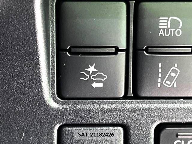 Toyota VOXY 2019-06 221056-4