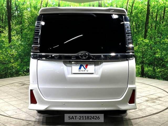 Toyota VOXY 2019-06 221056-16