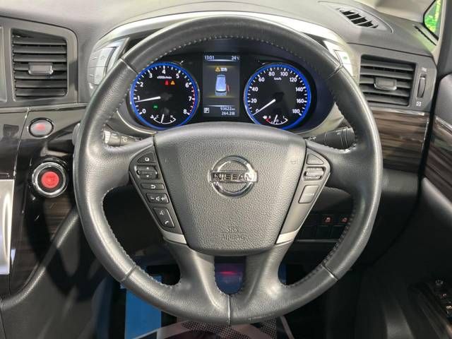 Nissan ELGRAND 2015-08 188442-12