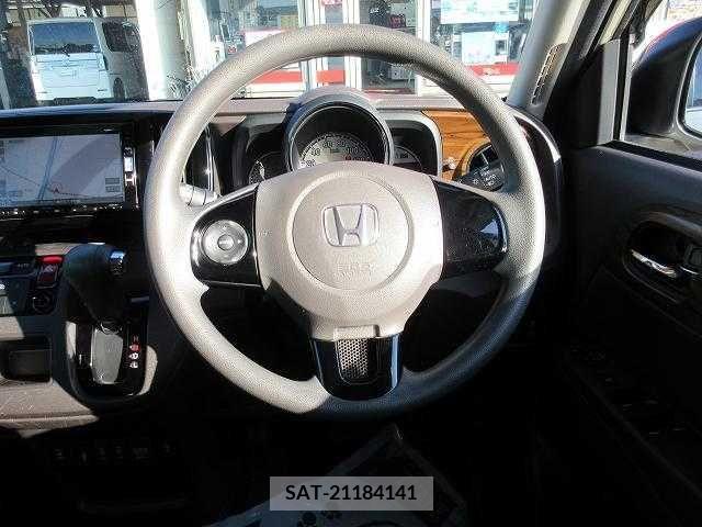 Honda N-ONE 2019-03 208337-6