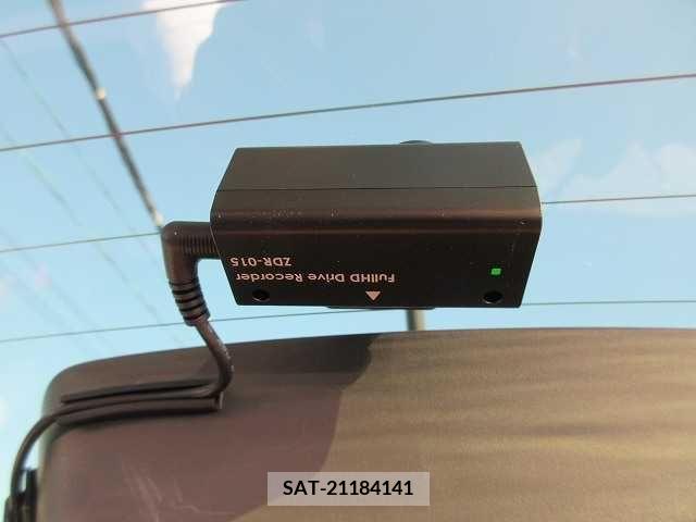 Honda N-ONE 2019-03 208337-18