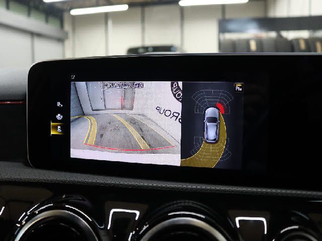 Mercedes Benz A-CLASS 2018-12 192702-17