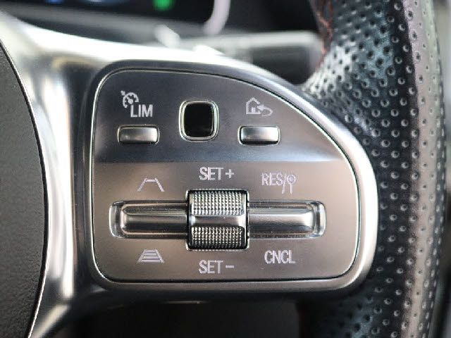 Mercedes Benz A-CLASS 2018-12 192702-16