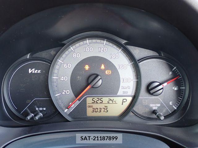 Toyota VITZ 2017-05 370133-10