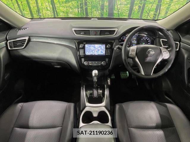 Nissan X-TRAIL 2015-12 223980-1