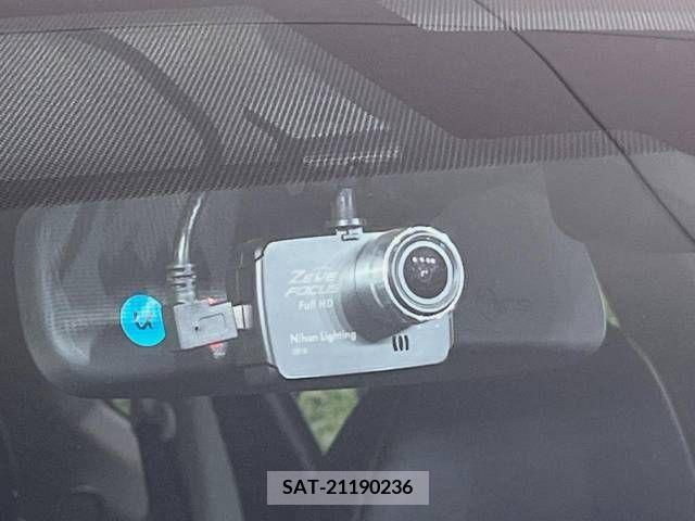 Nissan X-TRAIL 2015-12 223980-6