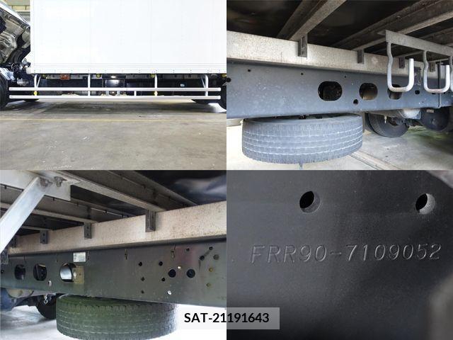 Isuzu FORWARD 2017-09 302747-7
