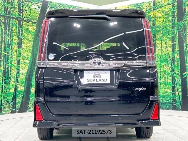 Toyota NOAH 2020-10 213678-16