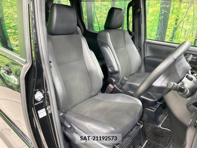 Toyota NOAH 2020-10 213678-8