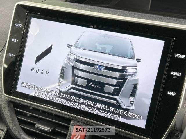 Toyota NOAH 2020-10 213678-2