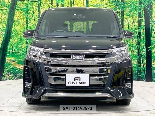Toyota NOAH 2020-10 213678-15